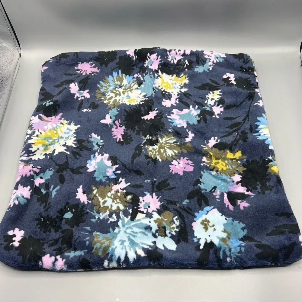 Vera Bradley Decorative Plush Fleece Pillow Cover Chrysanthemum Crush NWT